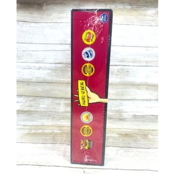 Quelf The Unpredictable Party Game - Obey the Card Adult Board Game NEW - Picture 2 of 7